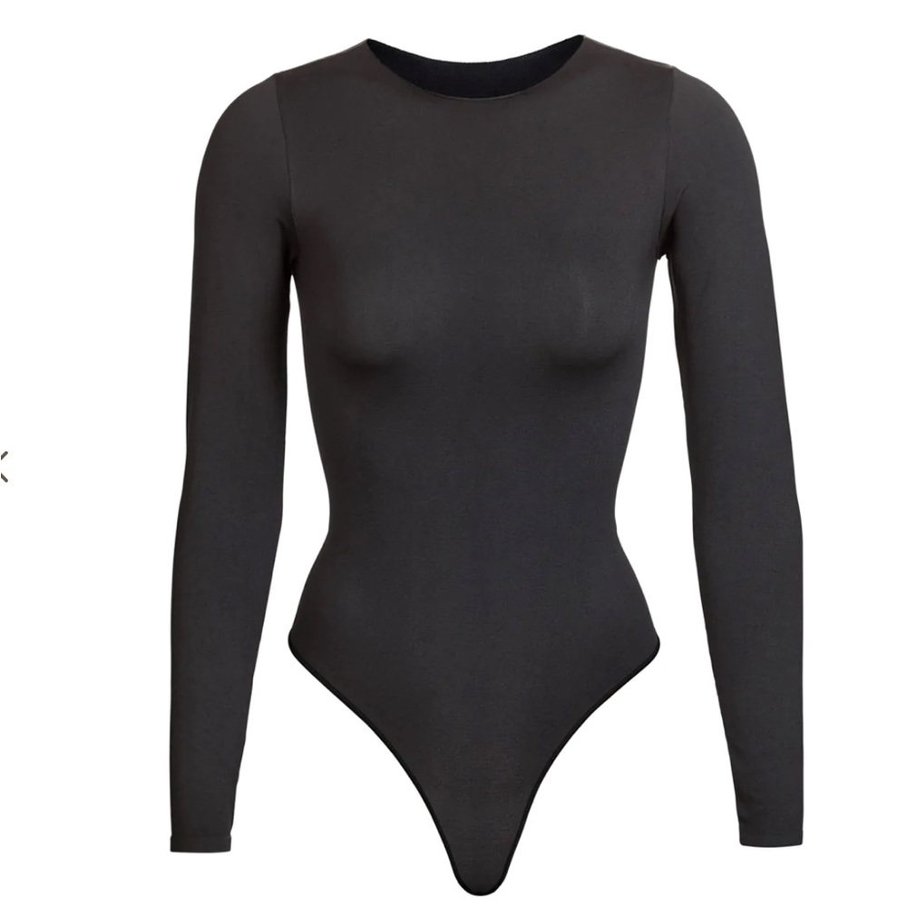 NWT SOLD OUT SMOKEY QUARTZ essential crew bodysuit SKIMS
